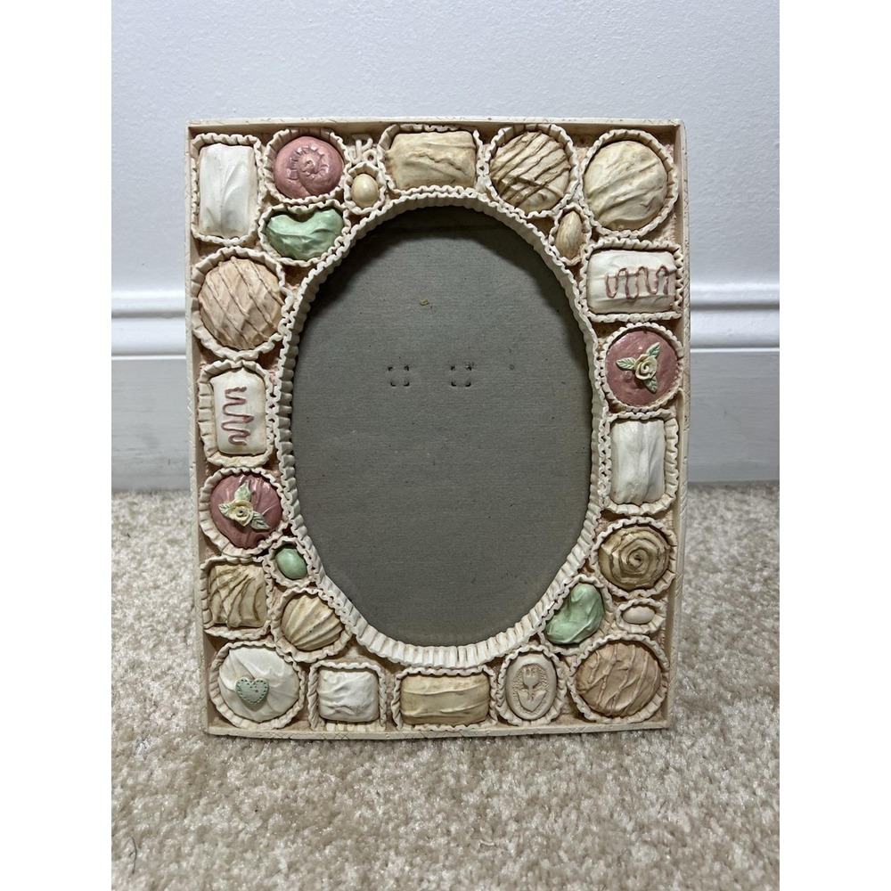 Vintage Porcelain Ceramic 5x7 Pastel Bon Bon Macaron 3D Picture Frame EUC